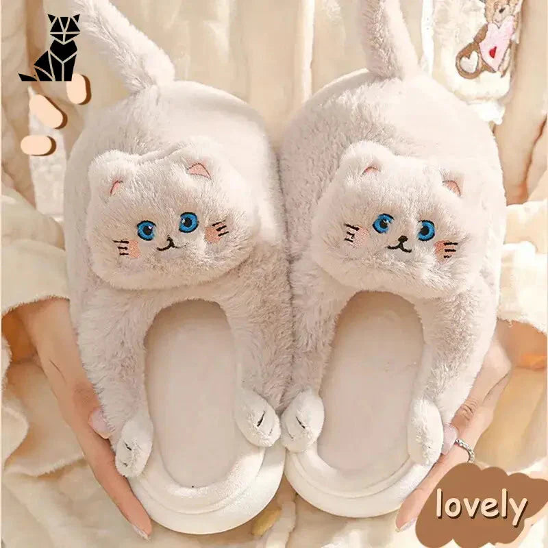 Chaussettes en coton doux Cat Lover - Chaussons blancs avec yeux bleus, design doux et élégant