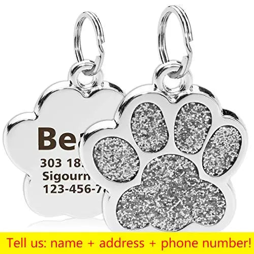 Médaille personnalisée pour chien avec charme patte pailleté et gravure élégante