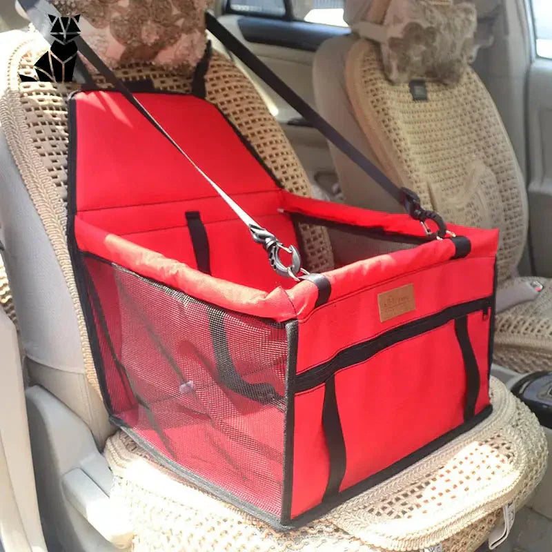 Siège de voiture imperméable pour chien avec sac rouge : Voyage sûr et confortable pour votre animal de compagnie